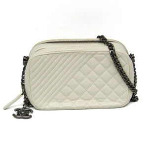 CHANEL Leather Shoulder Bag